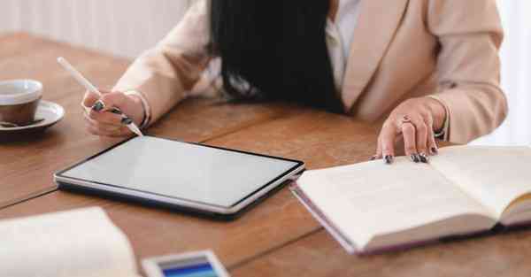 抽卡牌动画制作