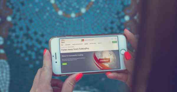 如何制作动画手舞足蹈