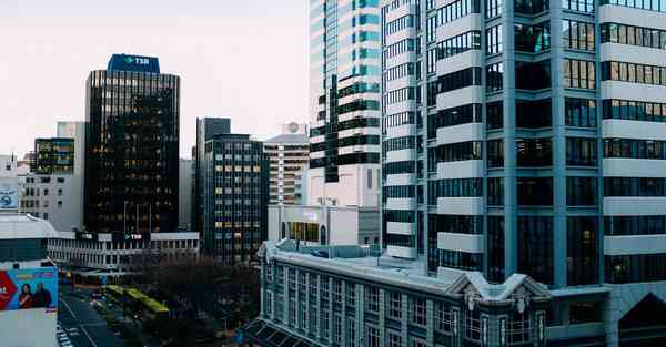 多人劳动制作动画