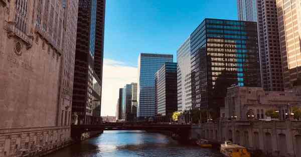 如何制作动画手舞足蹈